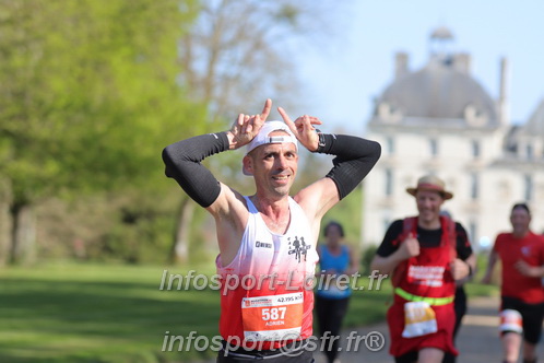 Marathon_Cheverny2025_Dimanche_Passage_Chateau/2025CHEVERNY_CHATEAU_003140.JPG