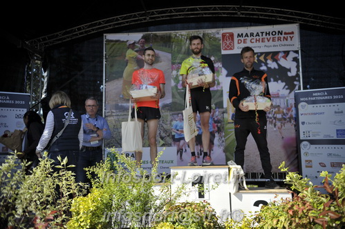 Marathon_Cheverny2025_Dimanche_Podiums/2025CHEVERNY_PODIUMS00010.JPG