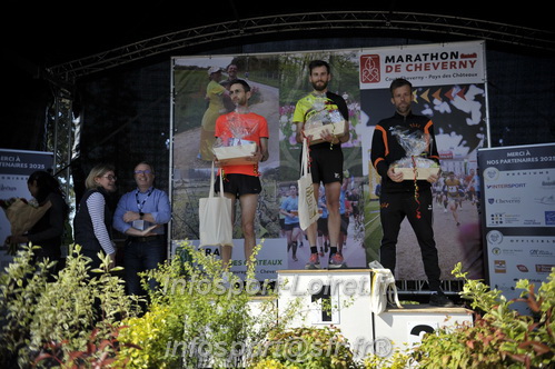 Marathon_Cheverny2025_Dimanche_Podiums/2025CHEVERNY_PODIUMS00011.JPG